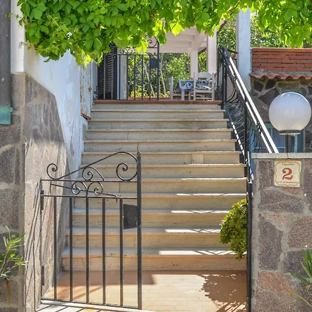 Casa Innamorata Mare Holiday home